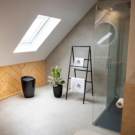 Montana Gorska Tatil Evi Brenna